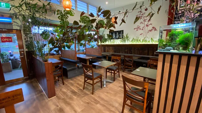 Authentic Vietnamese flavours featuring tofu fried rice and roast duck keep diners returning to Blue Bamboo Braybrook – a gem of Melbourne’s west.